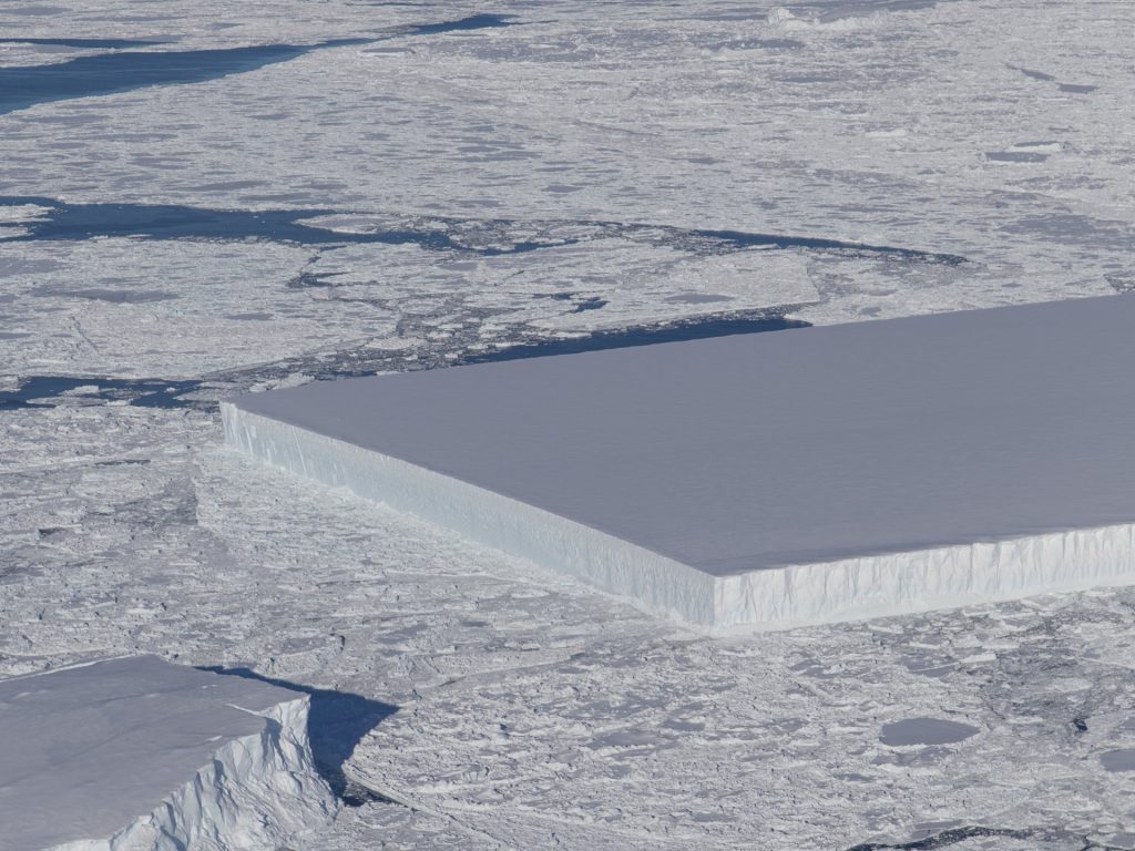 NASA Discovered a Perfectly Rectangular Iceberg In Antarctica