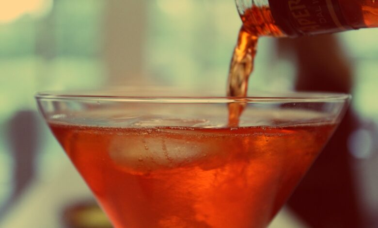Travelers to Mexico - Warned About Tainted Alcohol 12 drink 1031701 1280