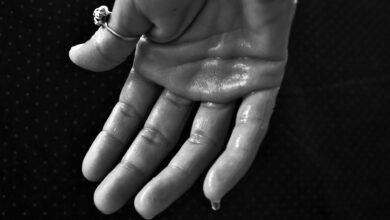 New identification technique involving sweat - crime suspects “at risk” 3 hand 1502242 1920