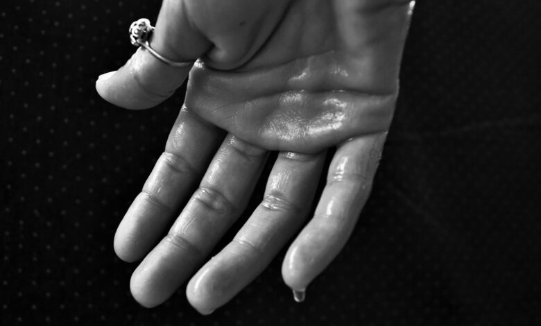 hand 1502242 1920