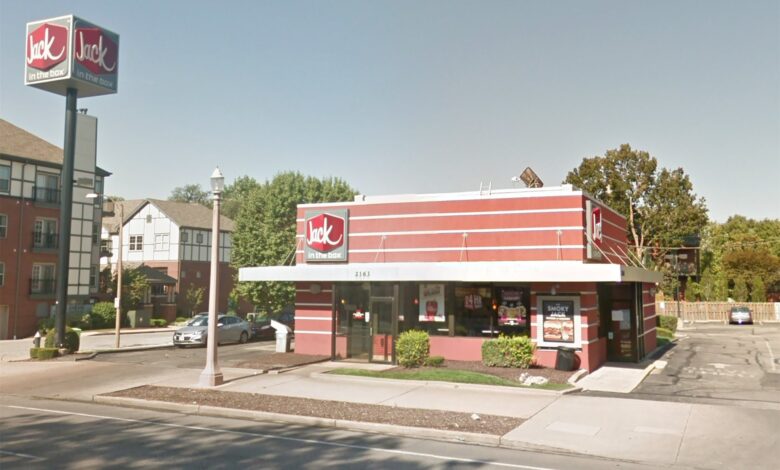 180927 jack in box drive thru death ac 918p ade4707dd268c6e337dbc28c5f947073.fit 2000w