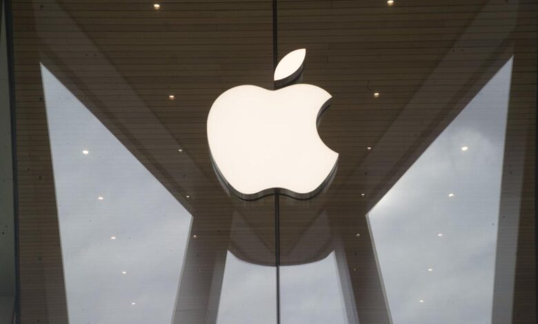 Apple Revenue And Profits Are Down As IPhone Sales Take A Hit, But Apple Services Are Flourishing