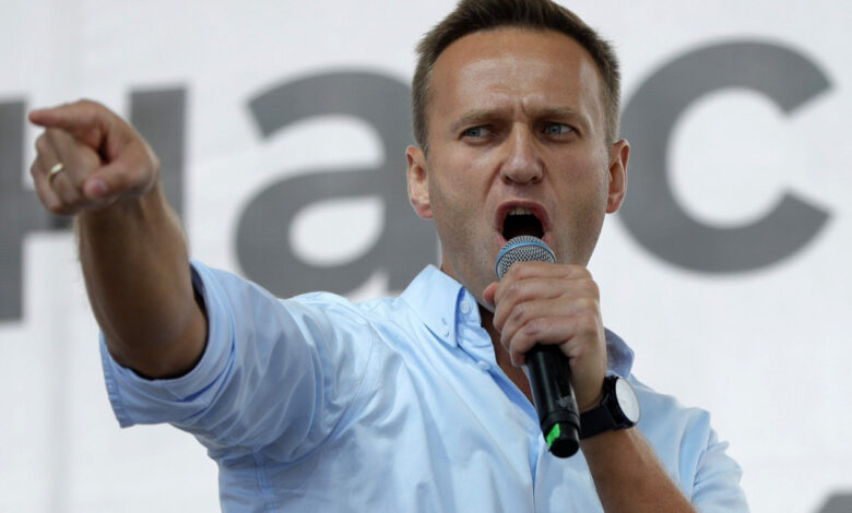 Russian opposition leader, Navalny, may have been poisoned